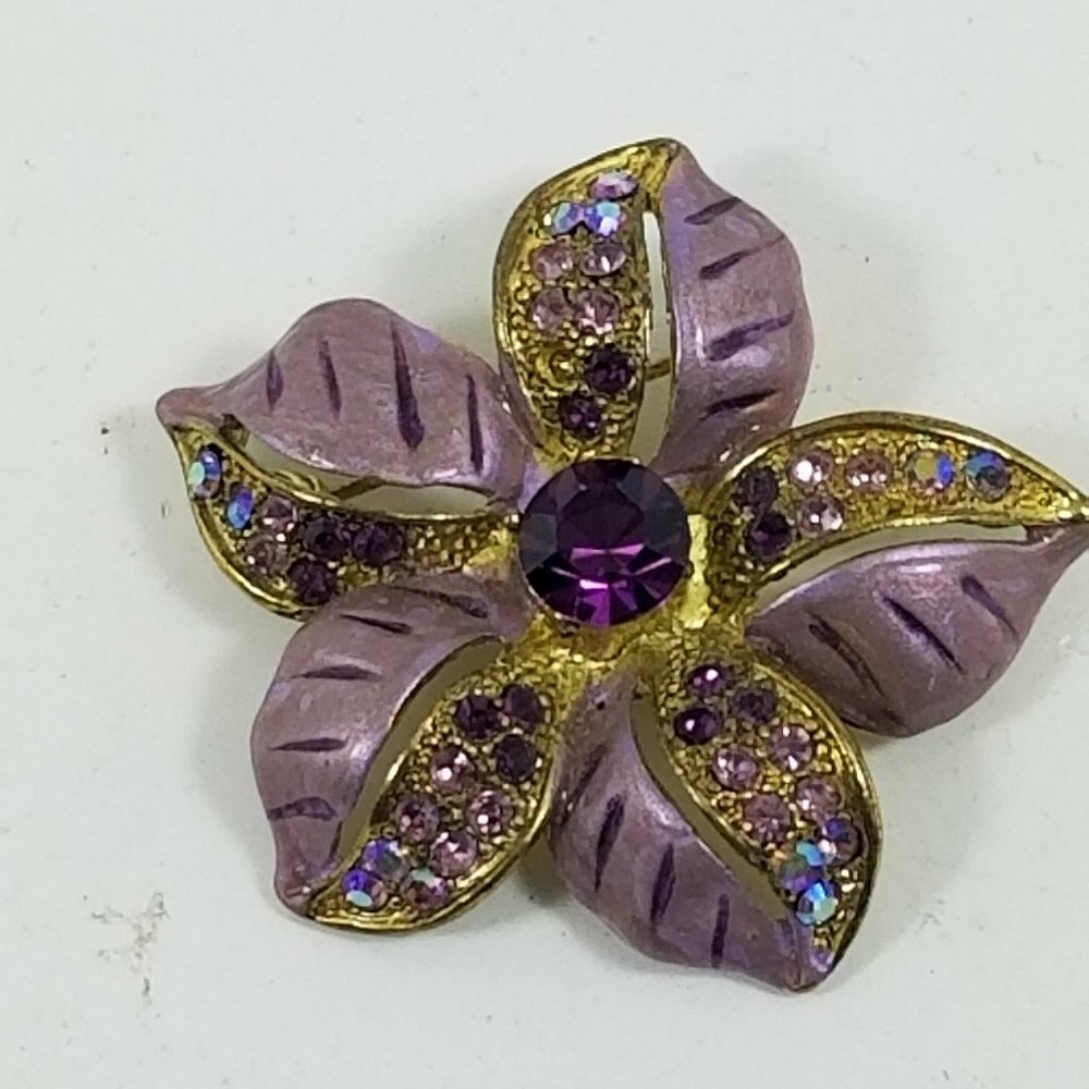 Vintage Enamel gold tone with purple stones broach - Picture 2 of 8